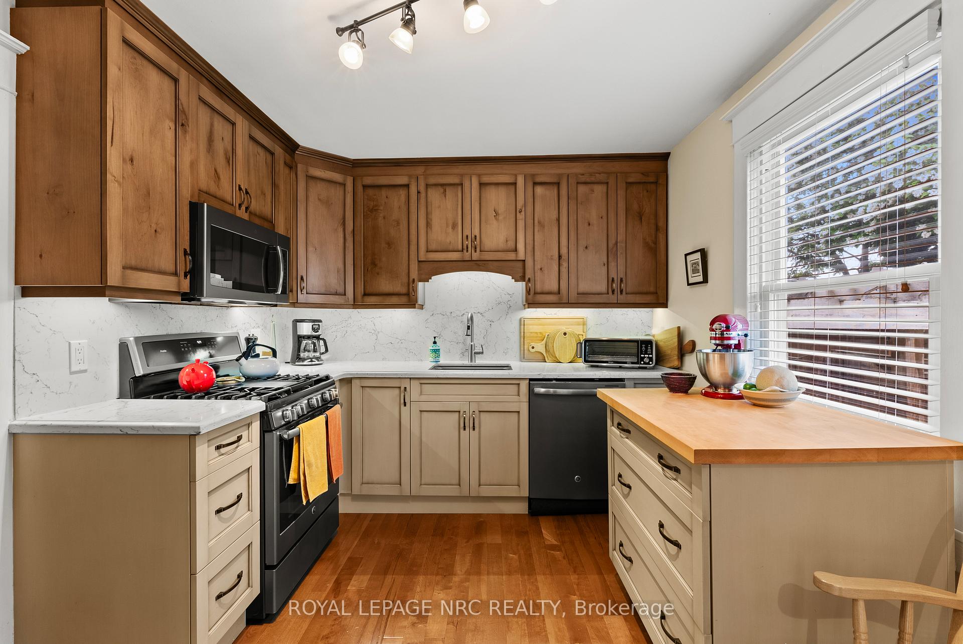 Photo 17 of 5 Greenlaw Place, St. Catharines, Downtown — HOMEH