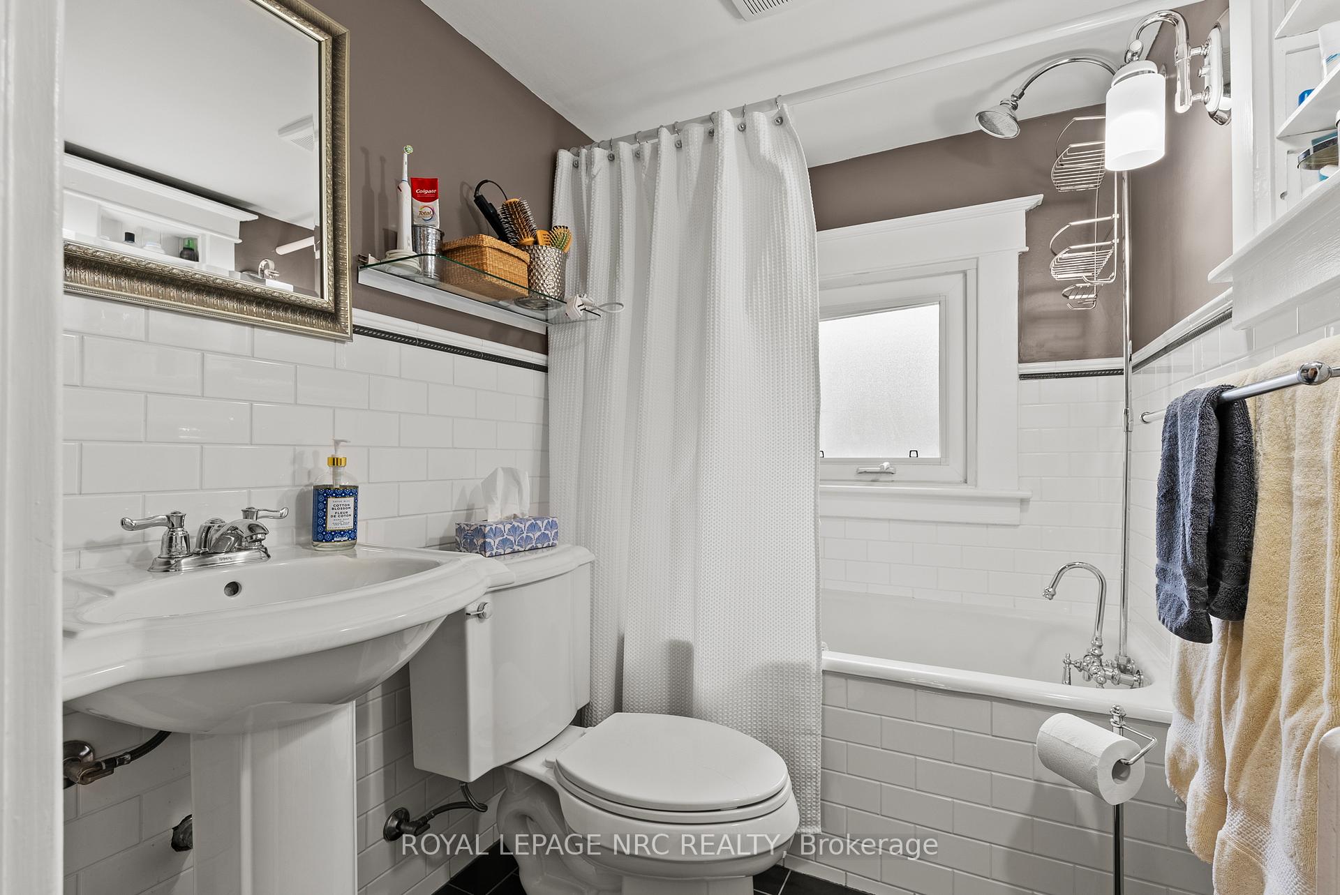 Photo 28 of 5 Greenlaw Place, St. Catharines, Downtown — HOMEH
