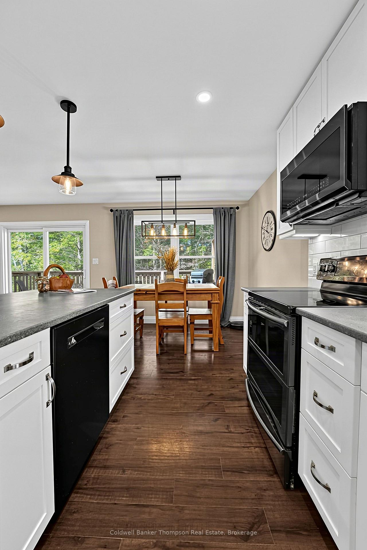 Photo 54 of 15 Goodwin Drive, Huntsville, Chaffey — HOMEH