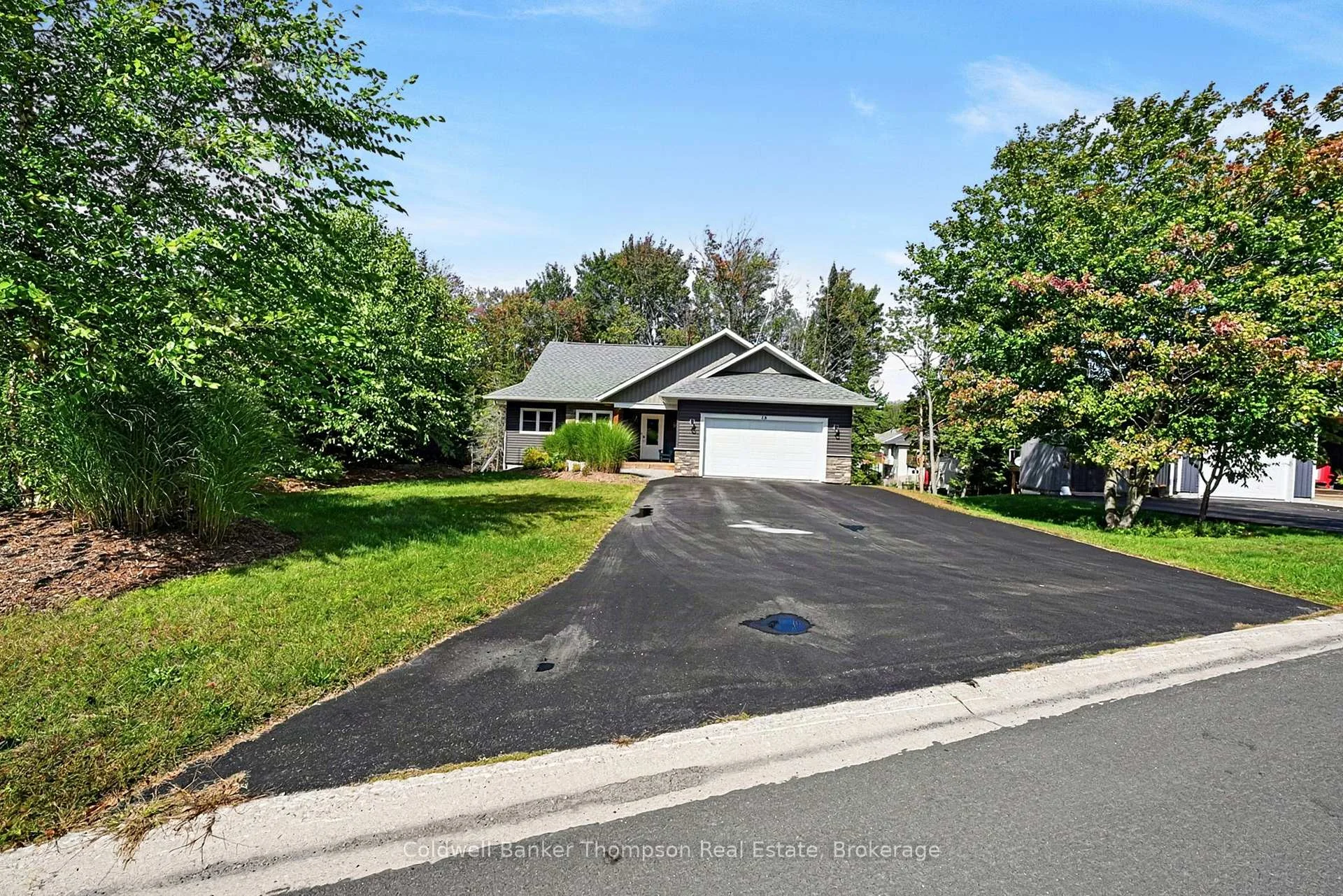 Photo 43 of 15 Goodwin Drive, Huntsville, Chaffey — HOMEH