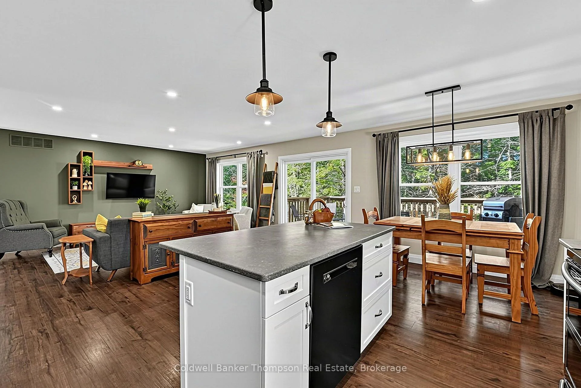 Photo 66 of 15 Goodwin Drive, Huntsville, Chaffey — HOMEH