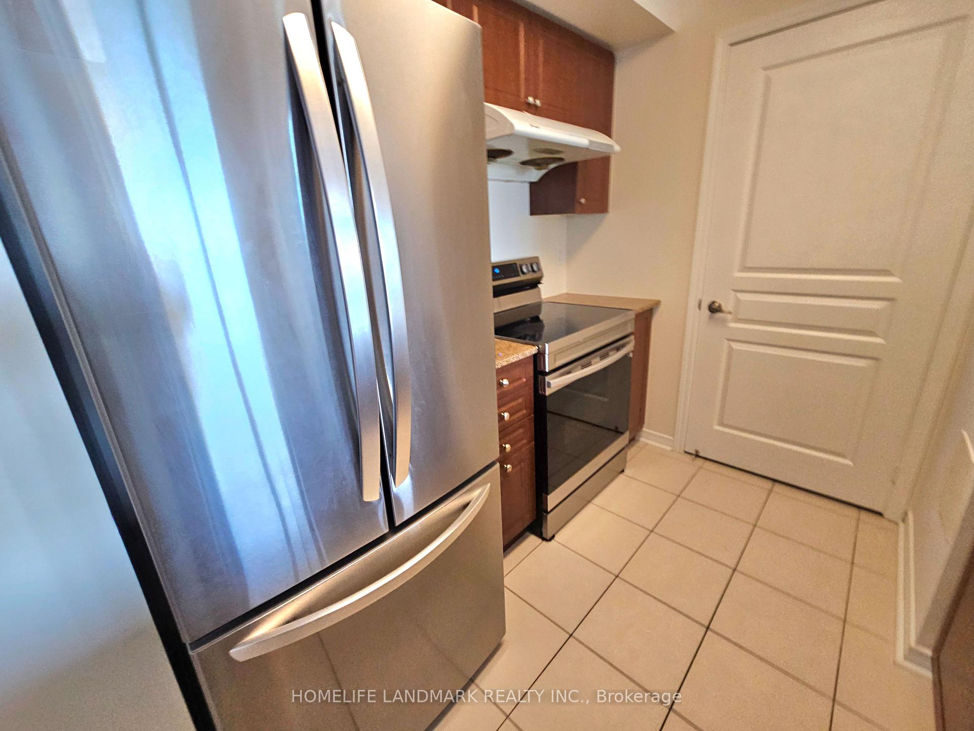 Photo 15 of Unit 812, 503 Beecroft Road, North York, Willowdale West — HOMEH