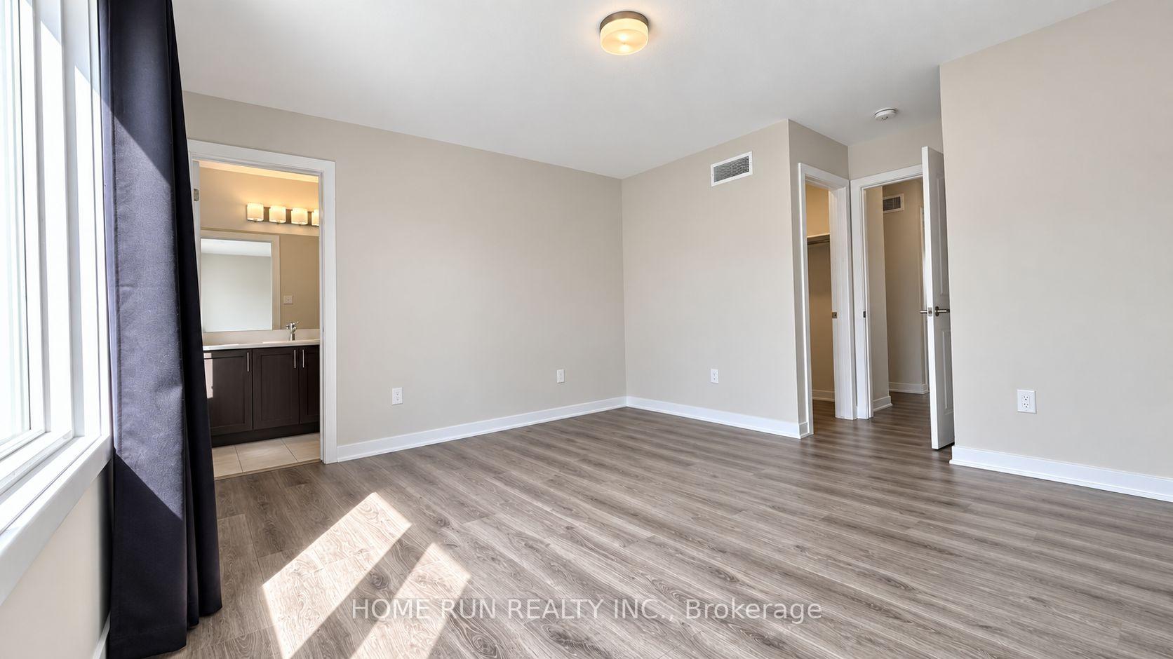 Photo 15 of 32 Pumice Place, Ottawa, Barrhaven - Half Moon Bay — HOMEH