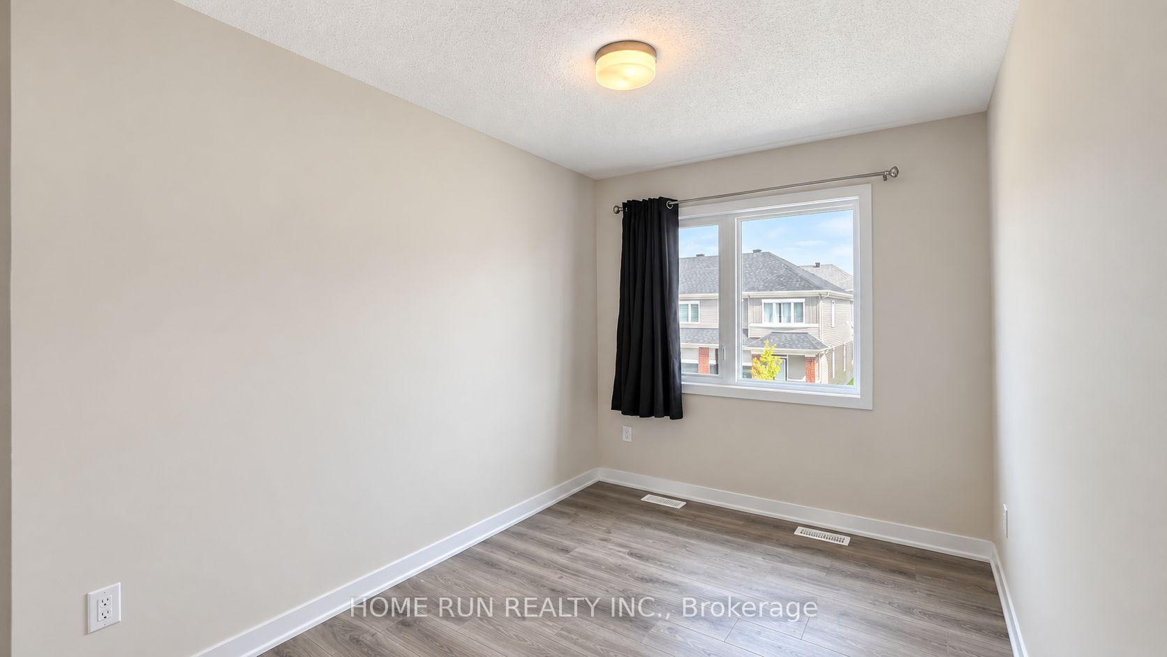 Photo 18 of 32 Pumice Place, Ottawa, Barrhaven - Half Moon Bay — HOMEH