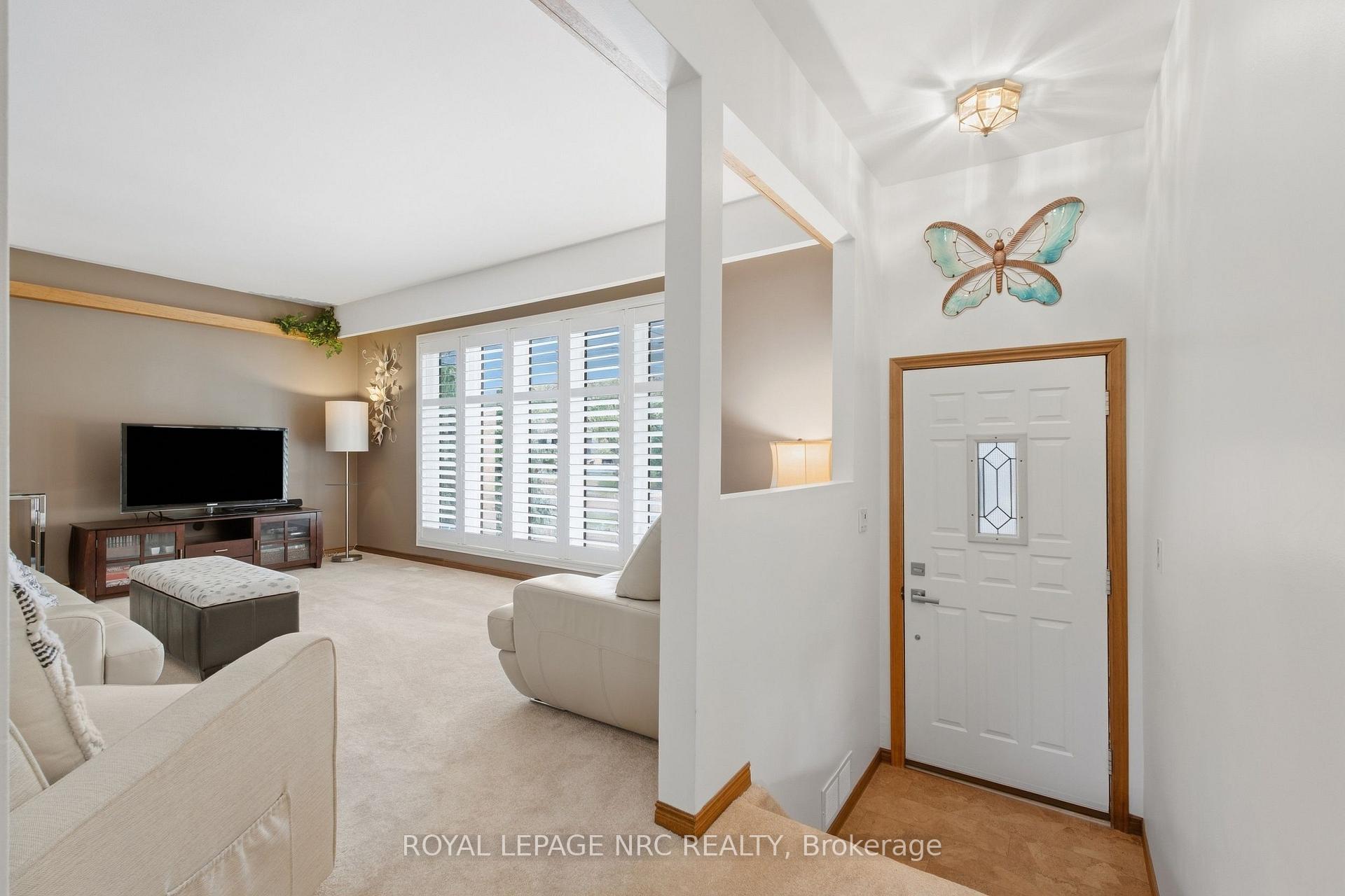 Photo 6 of 37 Viking Drive, Grimsby, Grimsby West — HOMEH