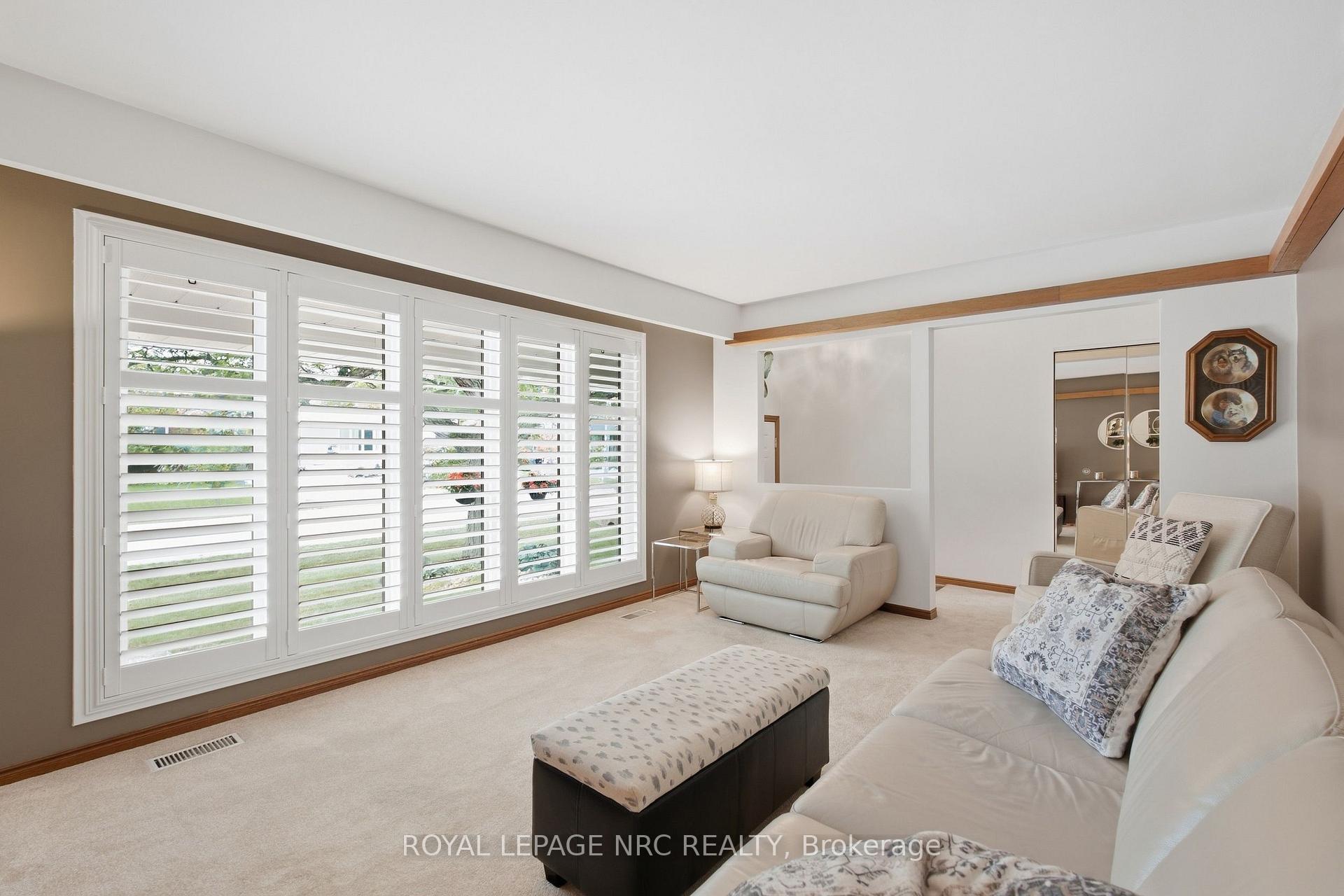 Photo 9 of 37 Viking Drive, Grimsby, Grimsby West — HOMEH