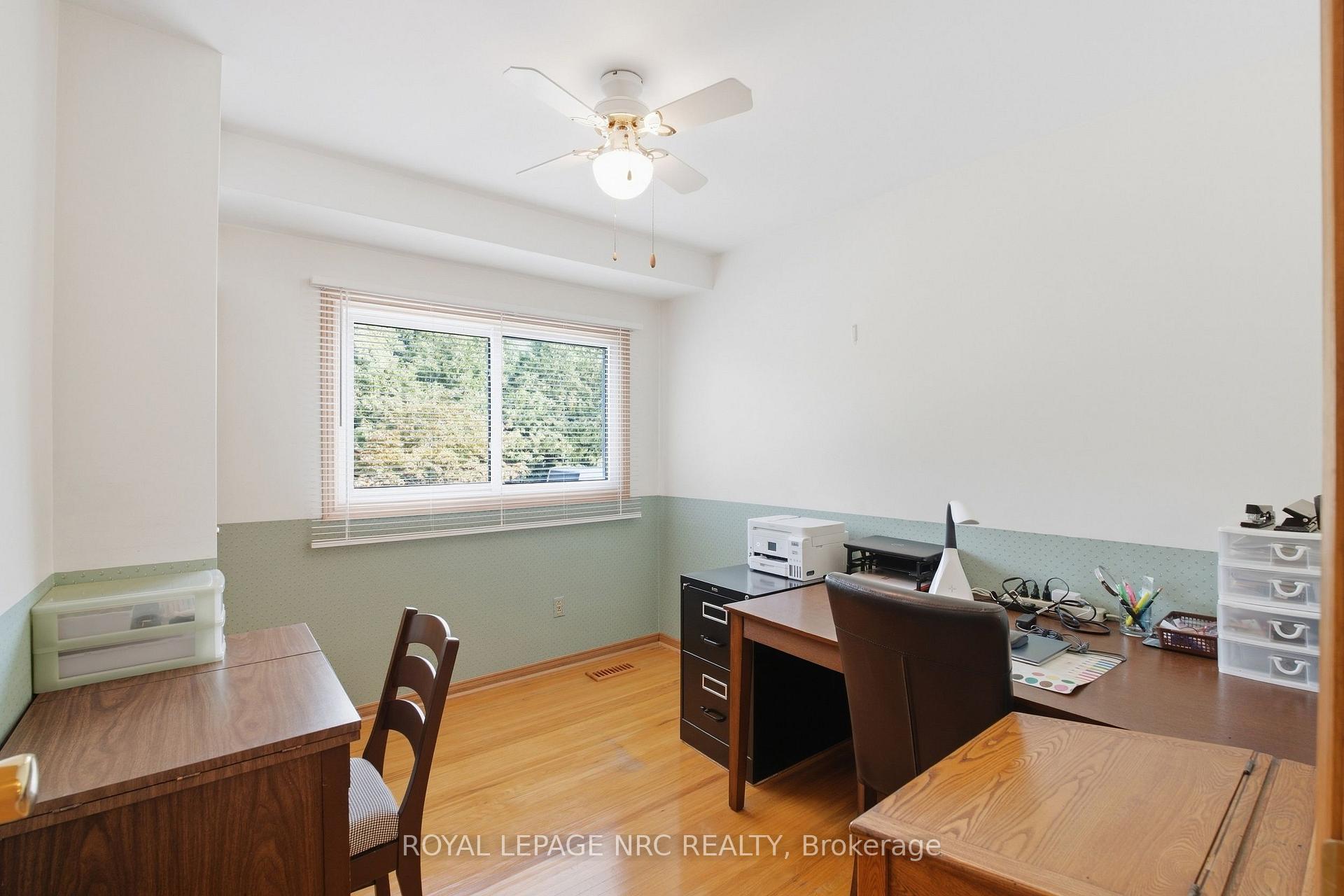 Photo 17 of 37 Viking Drive, Grimsby, Grimsby West — HOMEH