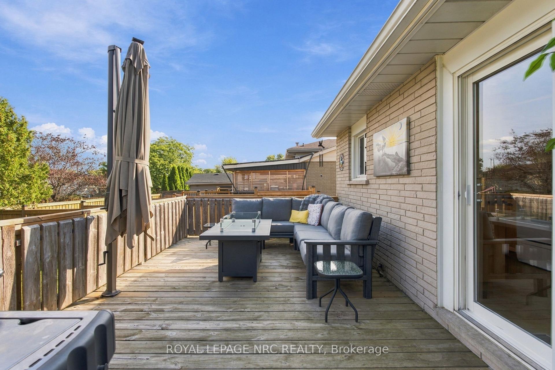 Photo 29 of 37 Viking Drive, Grimsby, Grimsby West — HOMEH