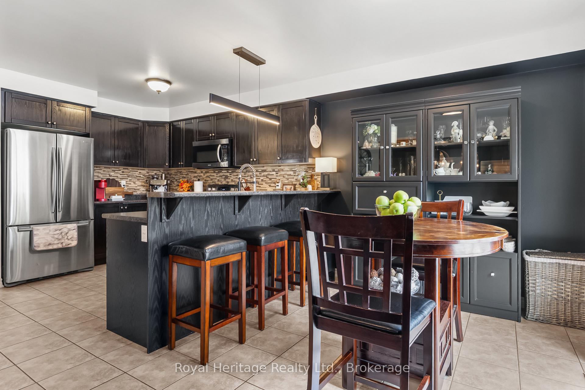 Photo 7 of 14 Tabb Avenue, Clarington, Courtice — HOMEH