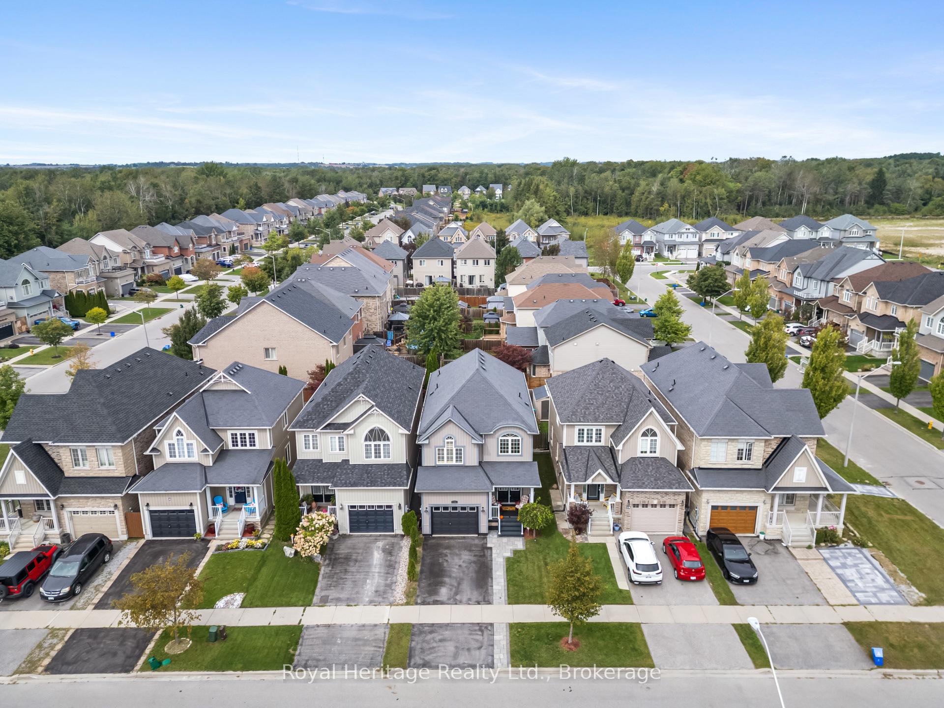 Photo 15 of 14 Tabb Avenue, Clarington, Courtice — HOMEH
