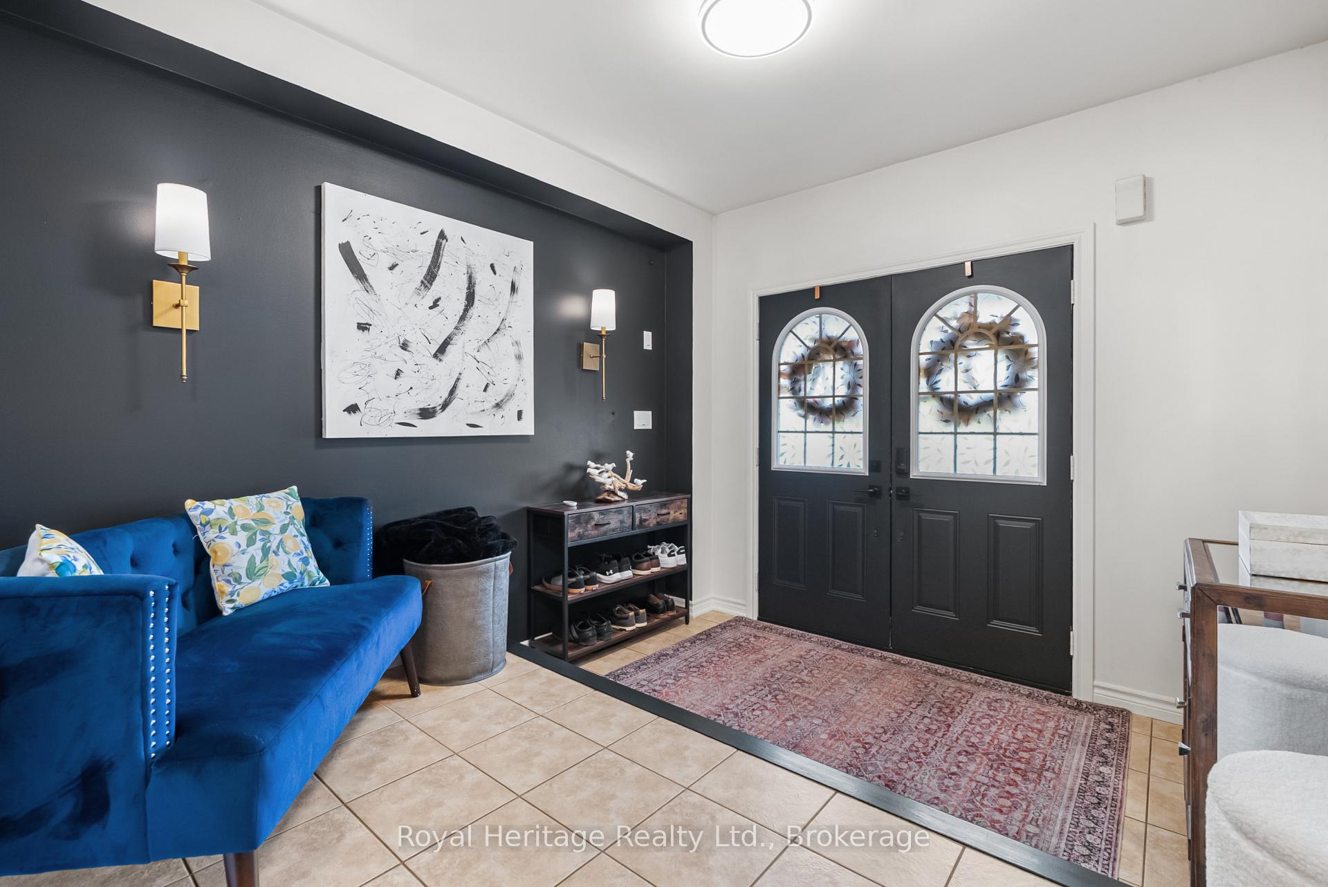 Photo 5 of 14 Tabb Avenue, Clarington, Courtice — HOMEH