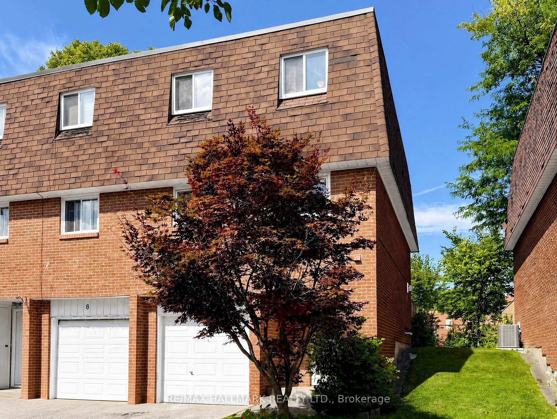 Photo 2 of Unit 7, 144 Henderson Avenue, Markham, Thornhill — HOMEH