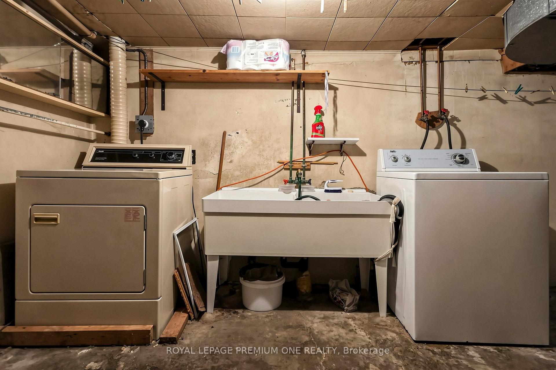 Photo 21 of 28 Garden Avenue, Toronto, Roncesvalles — HOMEH