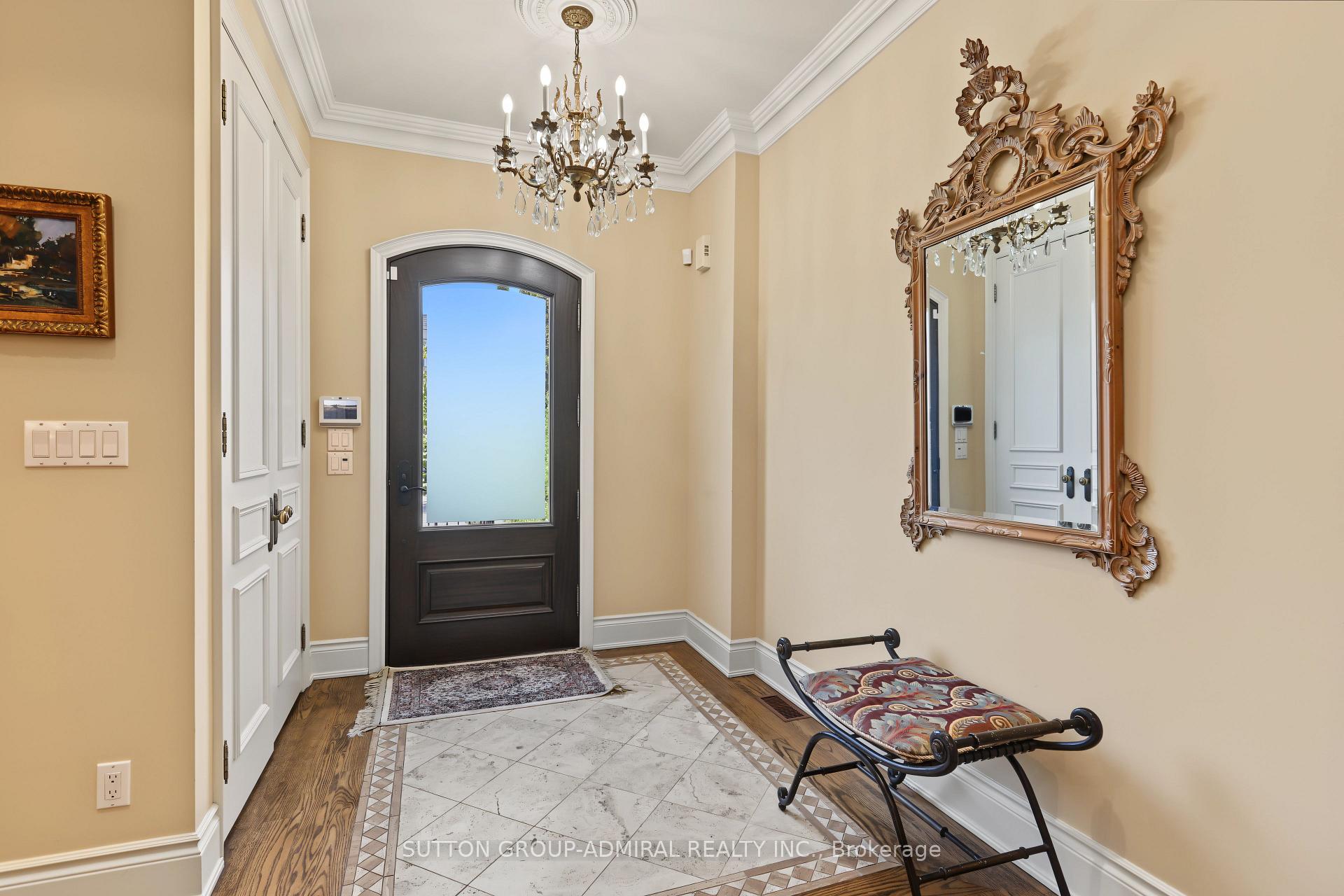 Photo 3 of 443 Elm Road, Toronto, Bedford Park-Nortown — HOMEH