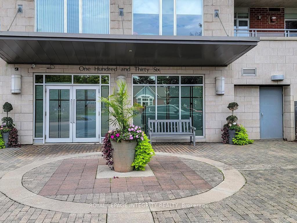 Photo 3 of 136 Darlington Private, Ottawa, Hunt Club/Western Community — HOMEH