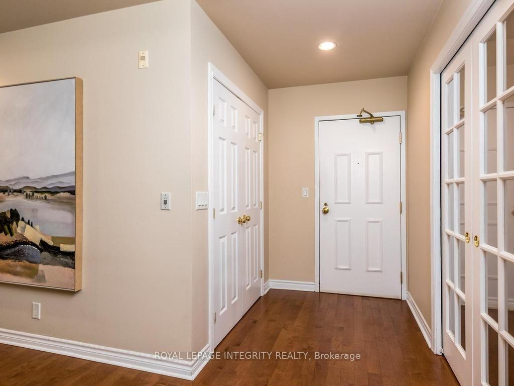 Photo 5 of 136 Darlington Private, Ottawa, Hunt Club/Western Community — HOMEH