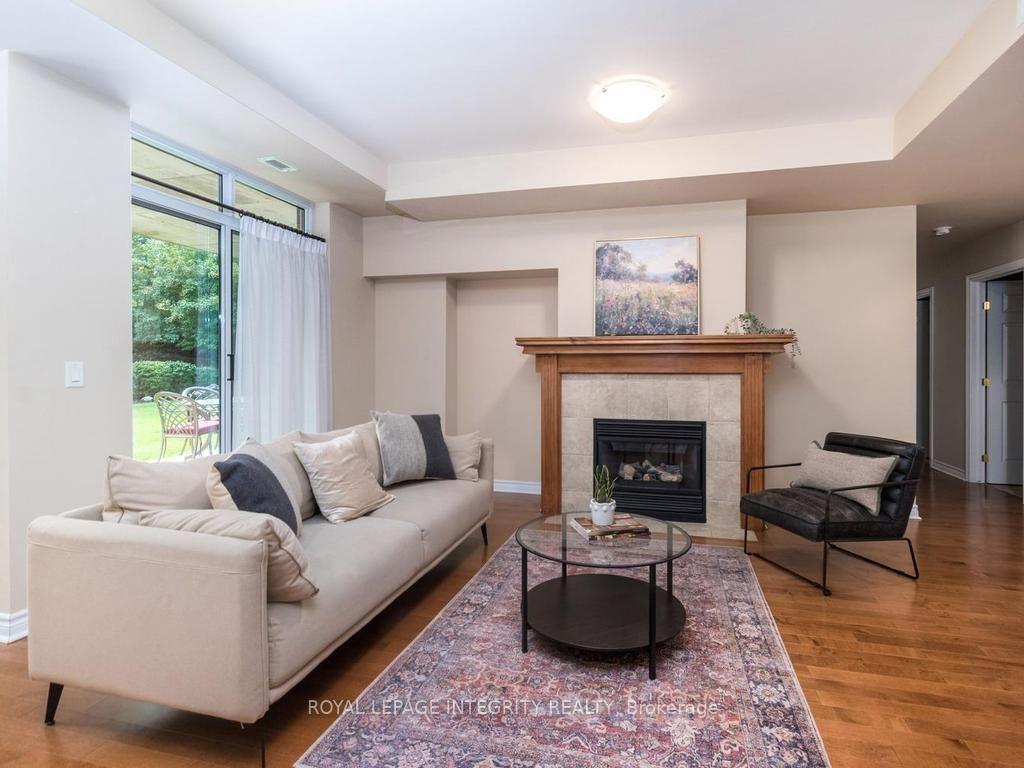 Photo 10 of 136 Darlington Private, Ottawa, Hunt Club/Western Community — HOMEH