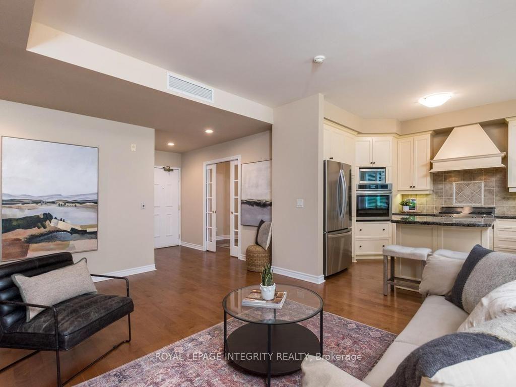 Photo 11 of 136 Darlington Private, Ottawa, Hunt Club/Western Community — HOMEH