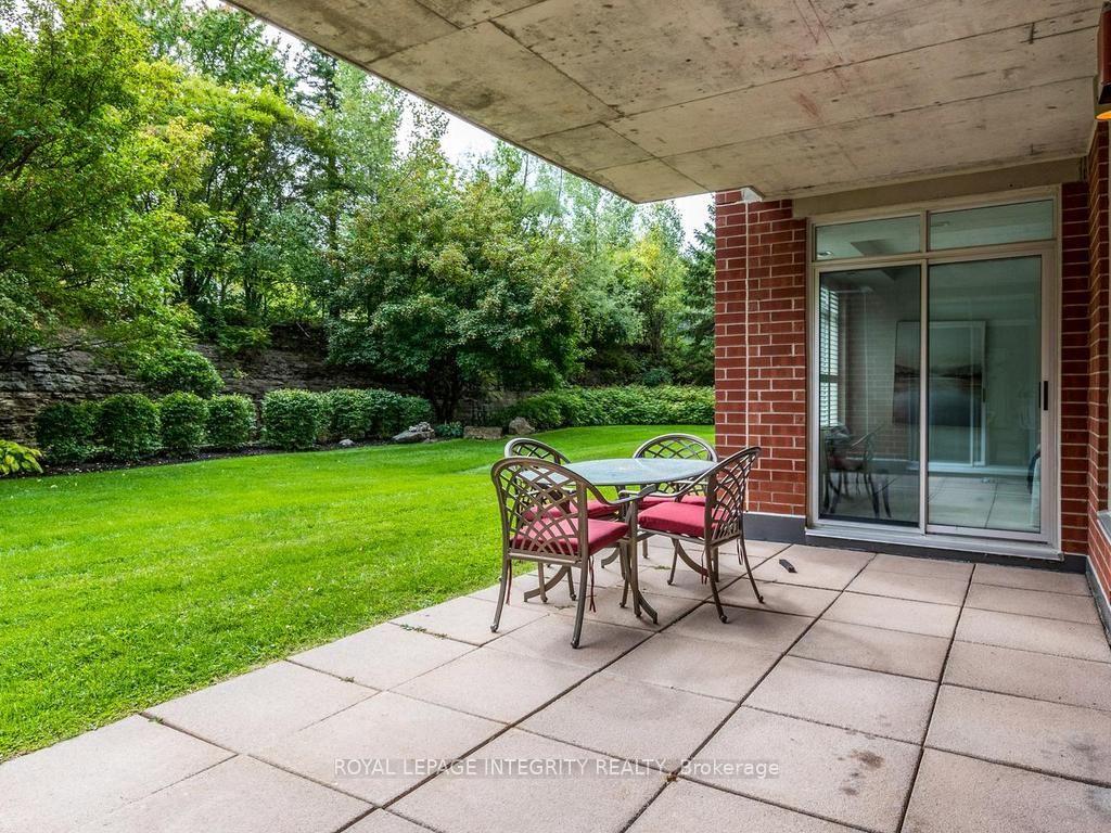 Photo 29 of 136 Darlington Private, Ottawa, Hunt Club/Western Community — HOMEH