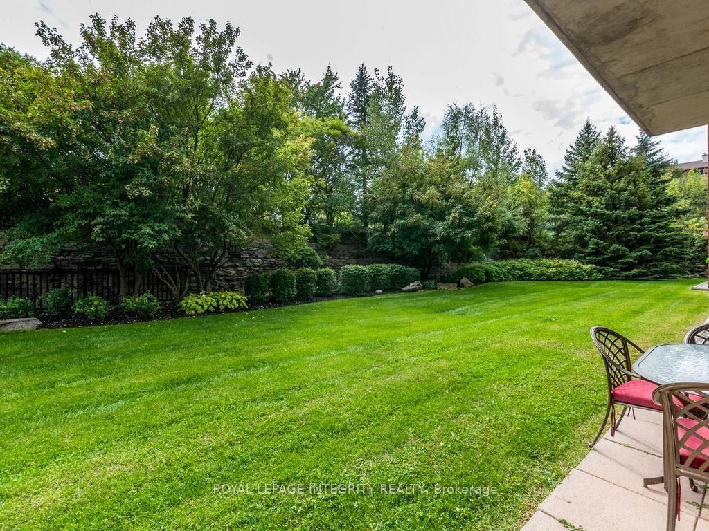 Photo 32 of 136 Darlington Private, Ottawa, Hunt Club/Western Community — HOMEH