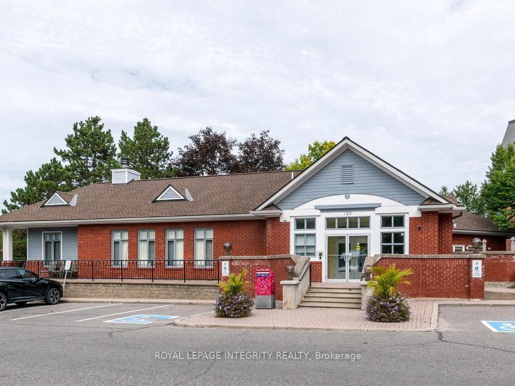 Photo 35 of 136 Darlington Private, Ottawa, Hunt Club/Western Community — HOMEH