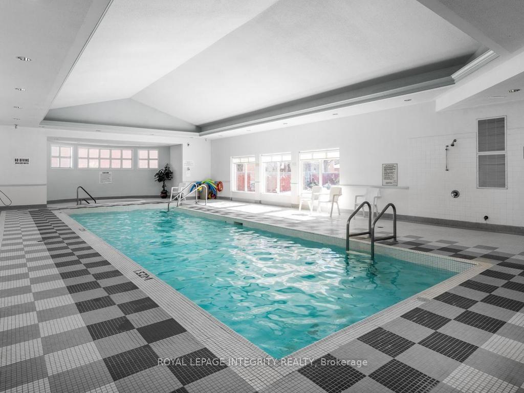 Photo 36 of 136 Darlington Private, Ottawa, Hunt Club/Western Community — HOMEH