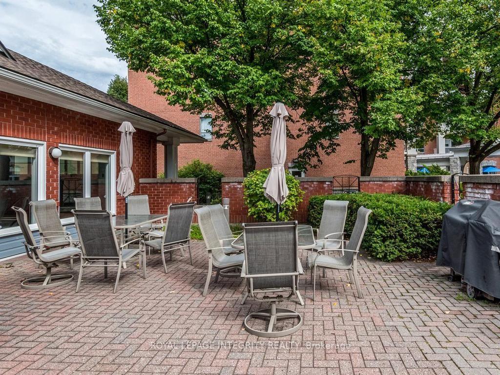 Photo 37 of 136 Darlington Private, Ottawa, Hunt Club/Western Community — HOMEH
