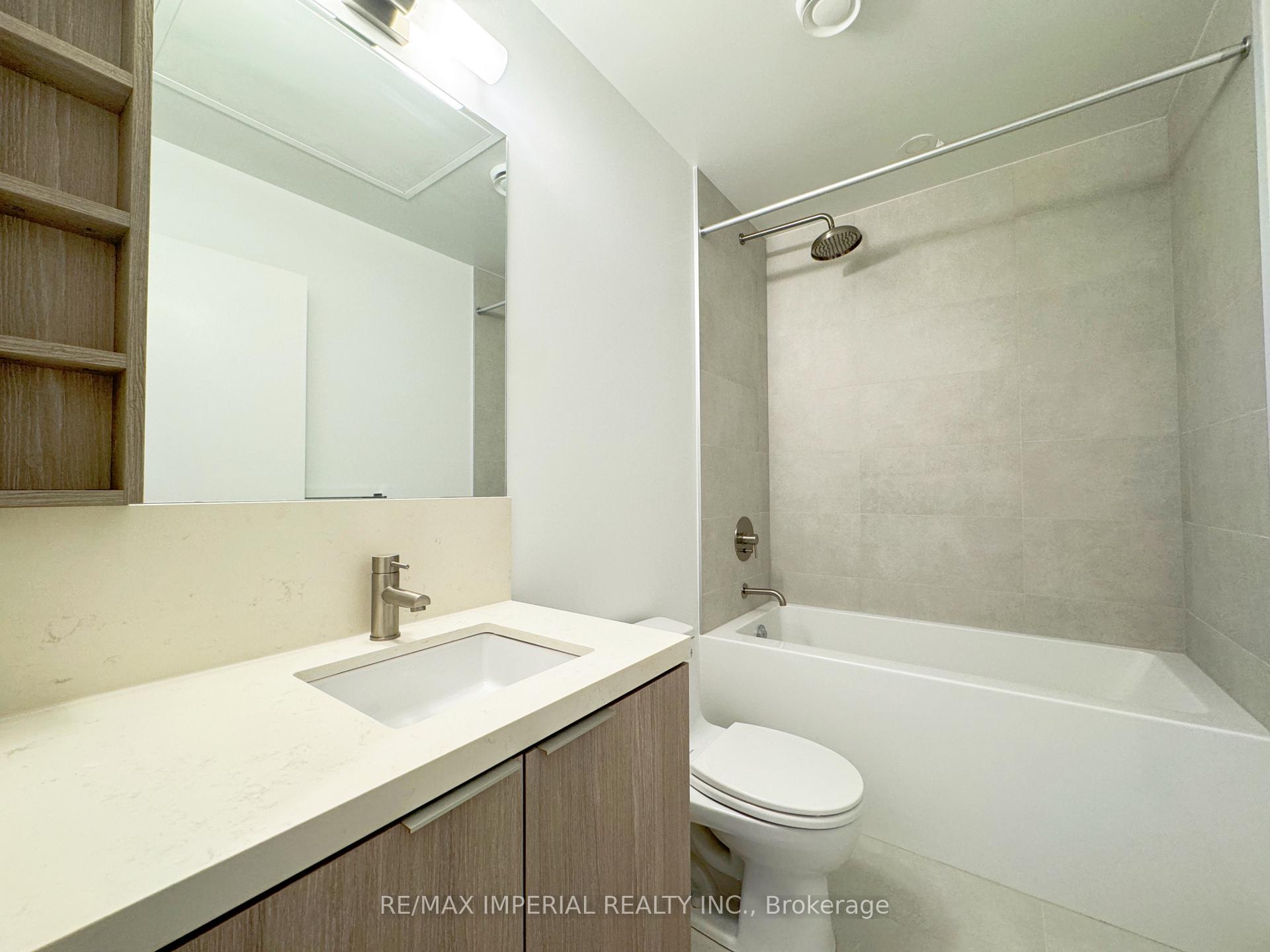 Photo 3 of Unit 1005, 2020 Bathurst Street, Toronto, Humewood-Cedarvale — HOMEH