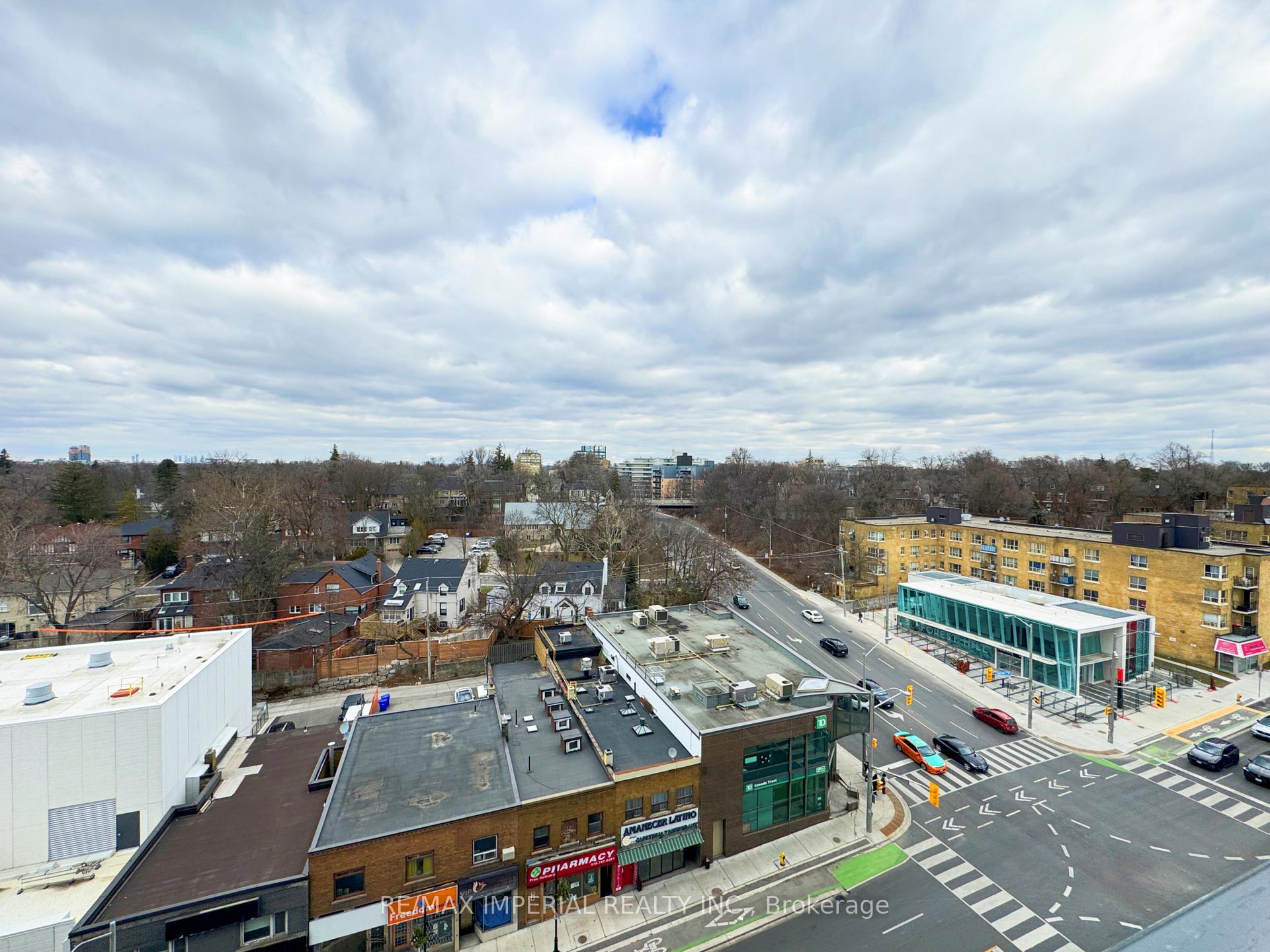 Photo 5 of Unit 1005, 2020 Bathurst Street, Toronto, Humewood-Cedarvale — HOMEH
