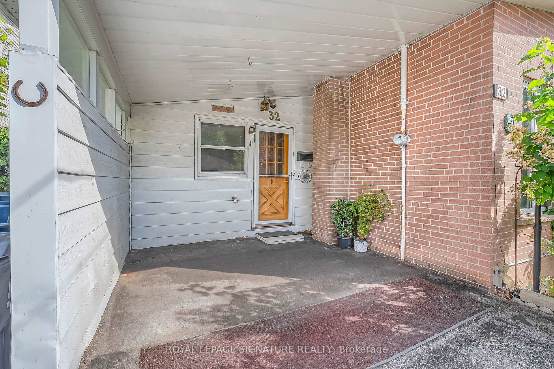 Photo 2 of 32 Northey Drive, North York, St. Andrew-Windfields — HOMEH