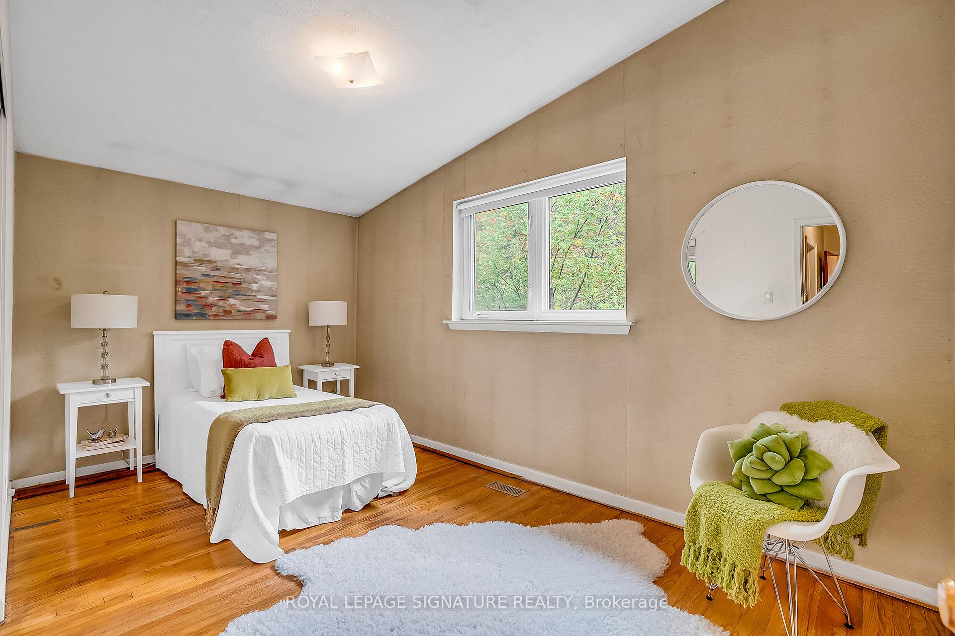 Photo 16 of 32 Northey Drive, North York, St. Andrew-Windfields — HOMEH