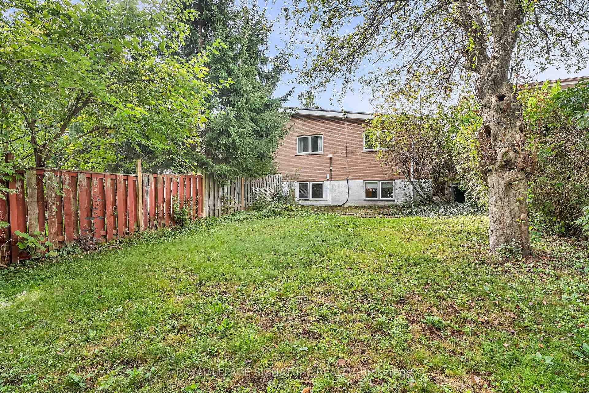 Photo 27 of 32 Northey Drive, North York, St. Andrew-Windfields — HOMEH