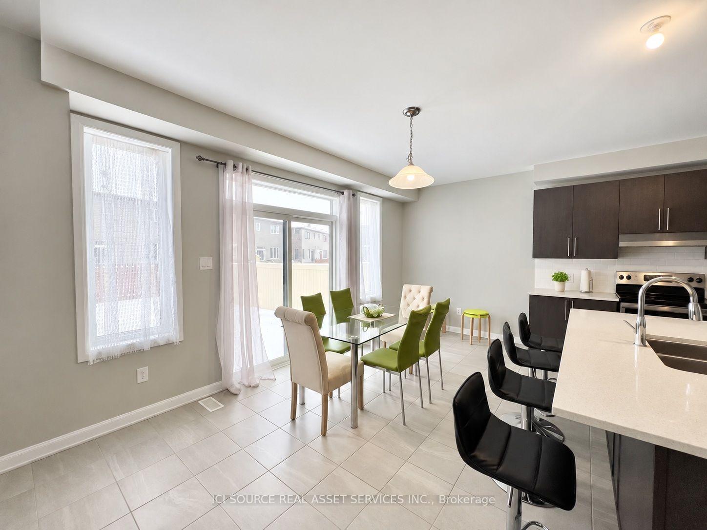 Photo 3 of 34 Sweet Pea Way, Ottawa, Kanata - Kanata Lakes/Heritage Hills — HOMEH