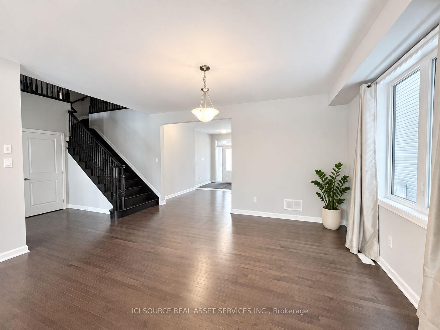 Photo 15 of 34 Sweet Pea Way, Ottawa, Kanata - Kanata Lakes/Heritage Hills — HOMEH