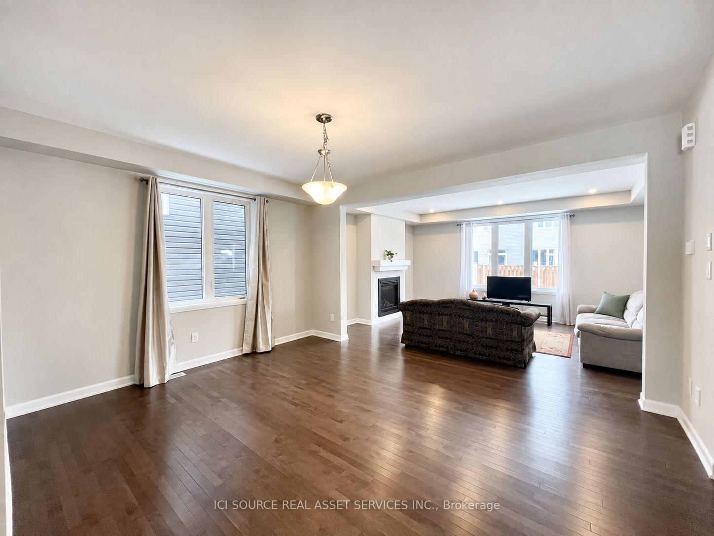 Photo 16 of 34 Sweet Pea Way, Ottawa, Kanata - Kanata Lakes/Heritage Hills — HOMEH