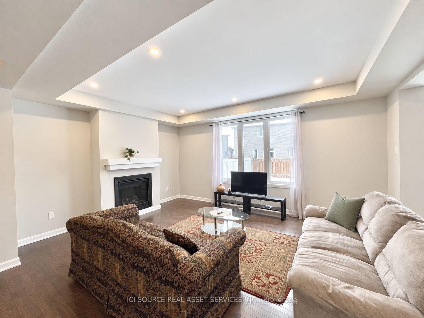 Photo 18 of 34 Sweet Pea Way, Ottawa, Kanata - Kanata Lakes/Heritage Hills — HOMEH