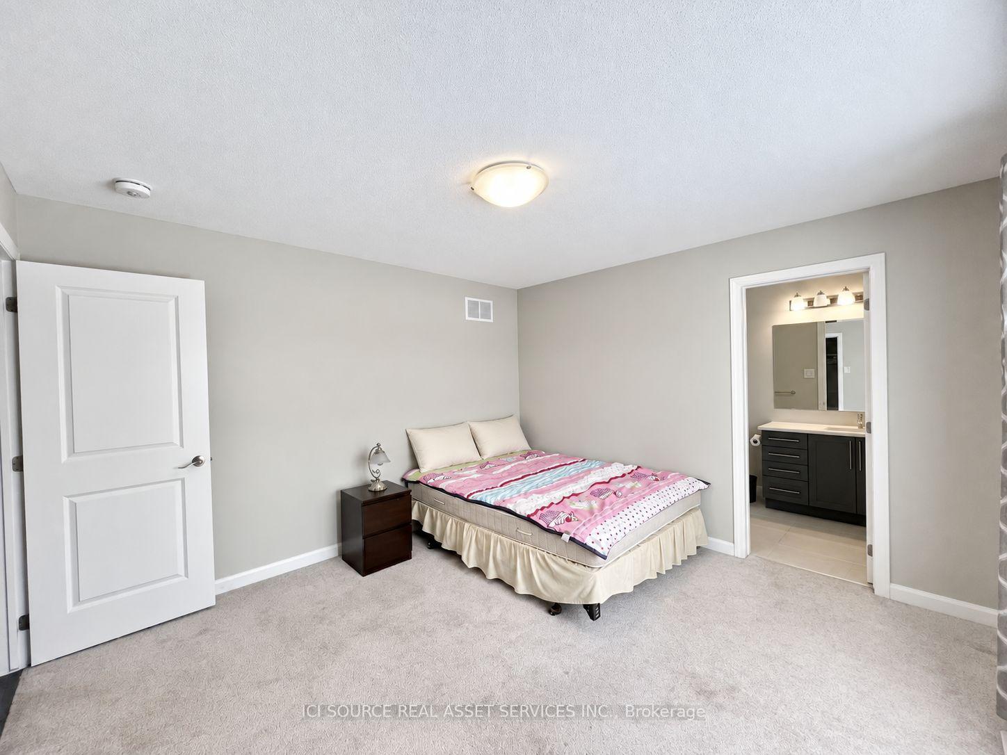 Photo 28 of 34 Sweet Pea Way, Ottawa, Kanata - Kanata Lakes/Heritage Hills — HOMEH