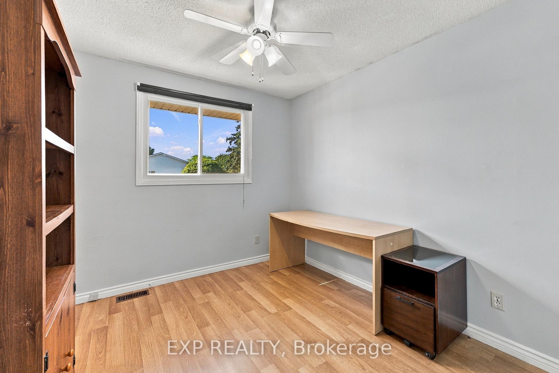 Photo 16 of 7 Roehampton Avenue, St. Catharines, Carlton/Bunting — HOMEH