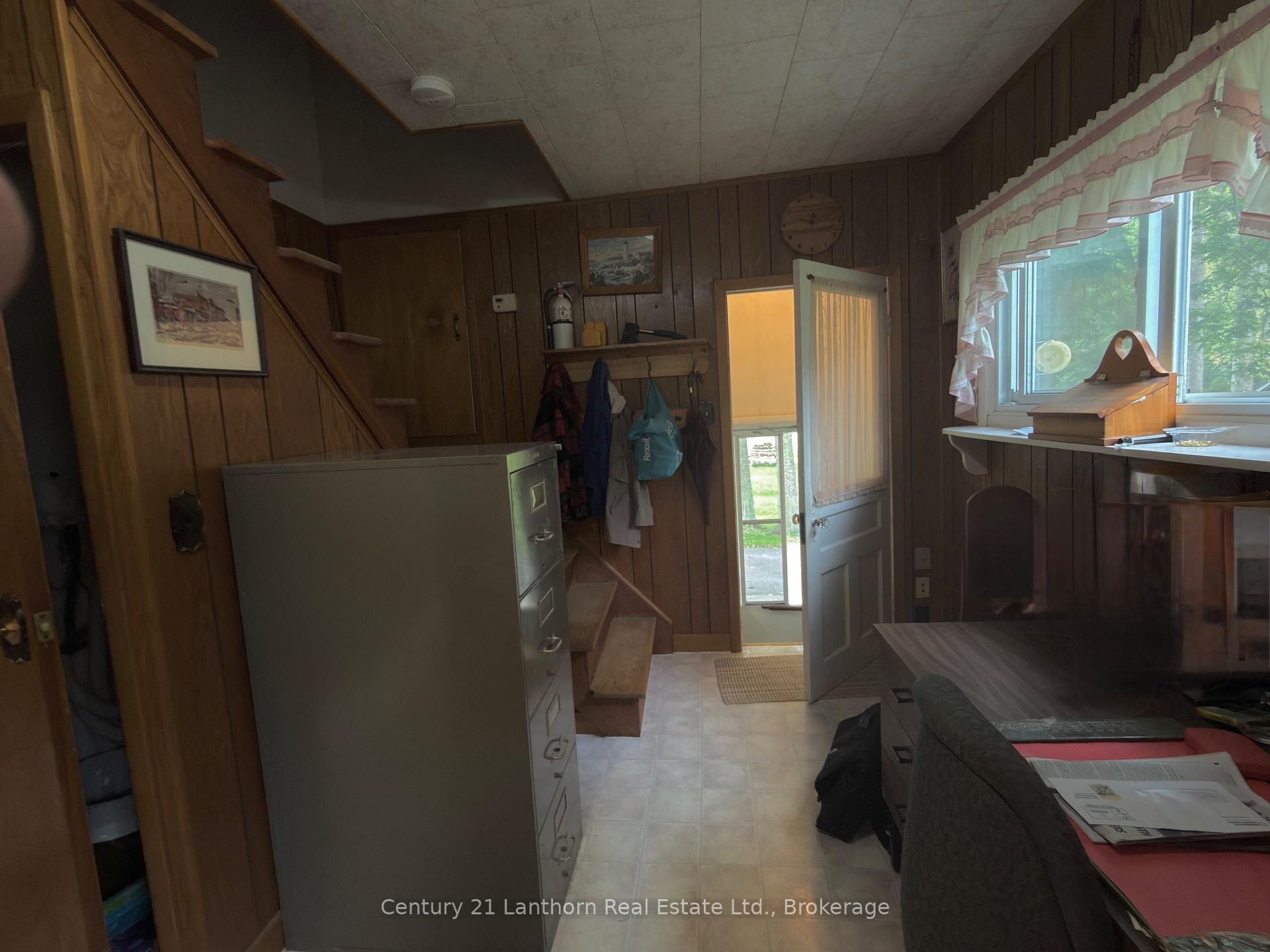 Photo 16 of 472 County Rd 10 W, Prince Edward County, Hallowell Ward — HOMEH