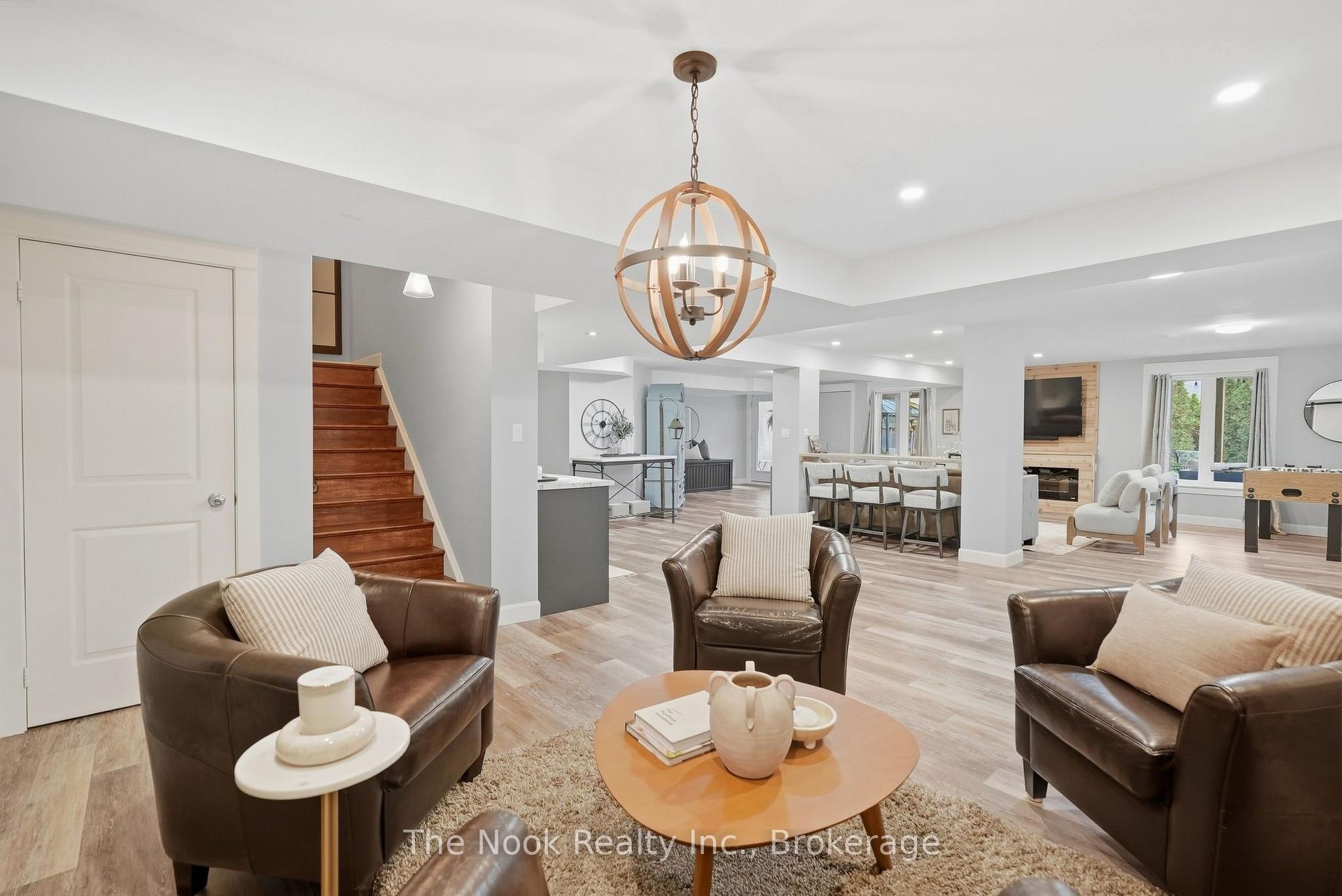Photo 6 of 154 Ted Miller Crescent, Clarington, Bowmanville — HOMEH
