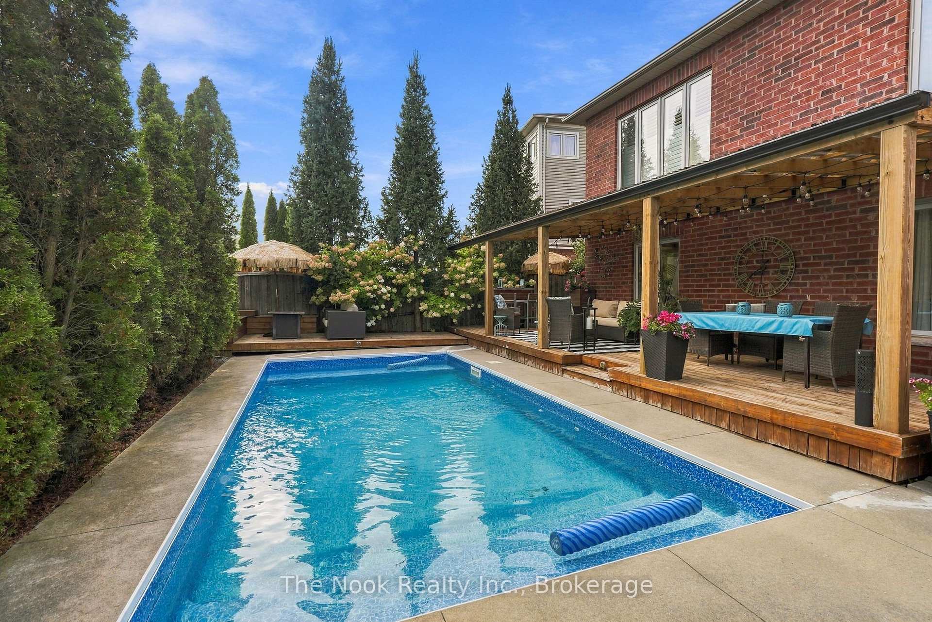 Photo 2 of 154 Ted Miller Crescent, Clarington, Bowmanville — HOMEH