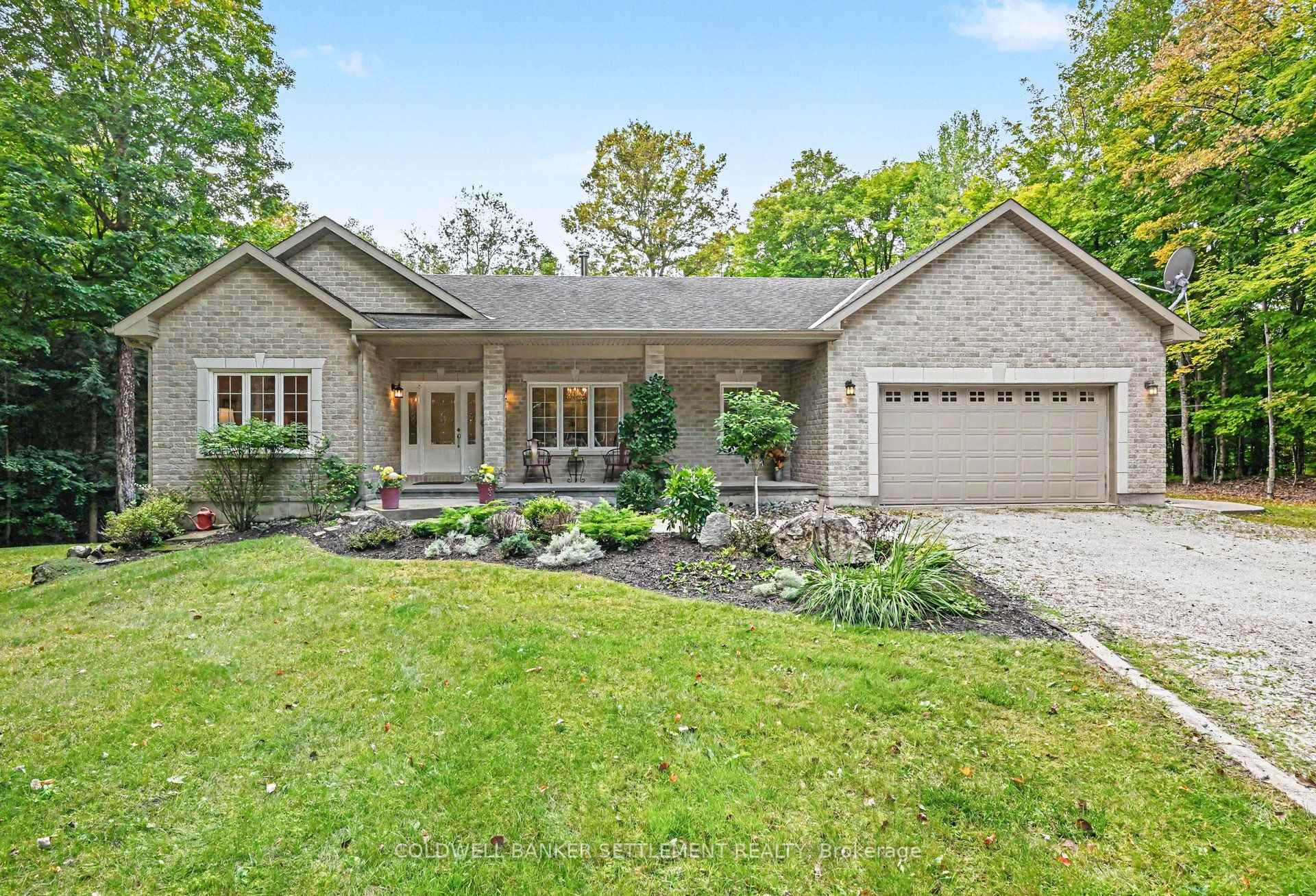 Front of 476 Lakewood Road