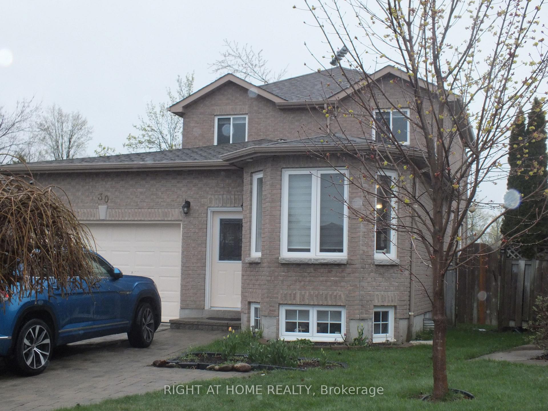 Photo 2 of 30 Brighton Road, Barrie, Georgian Drive — HOMEH
