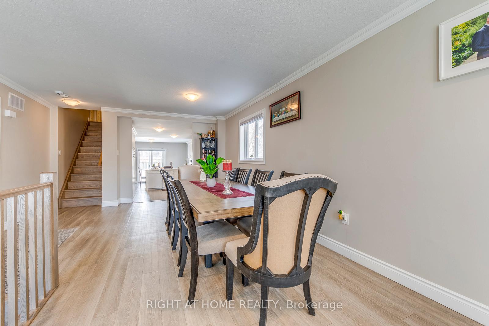 Photo 6 of 30 Brighton Road, Barrie, Georgian Drive — HOMEH
