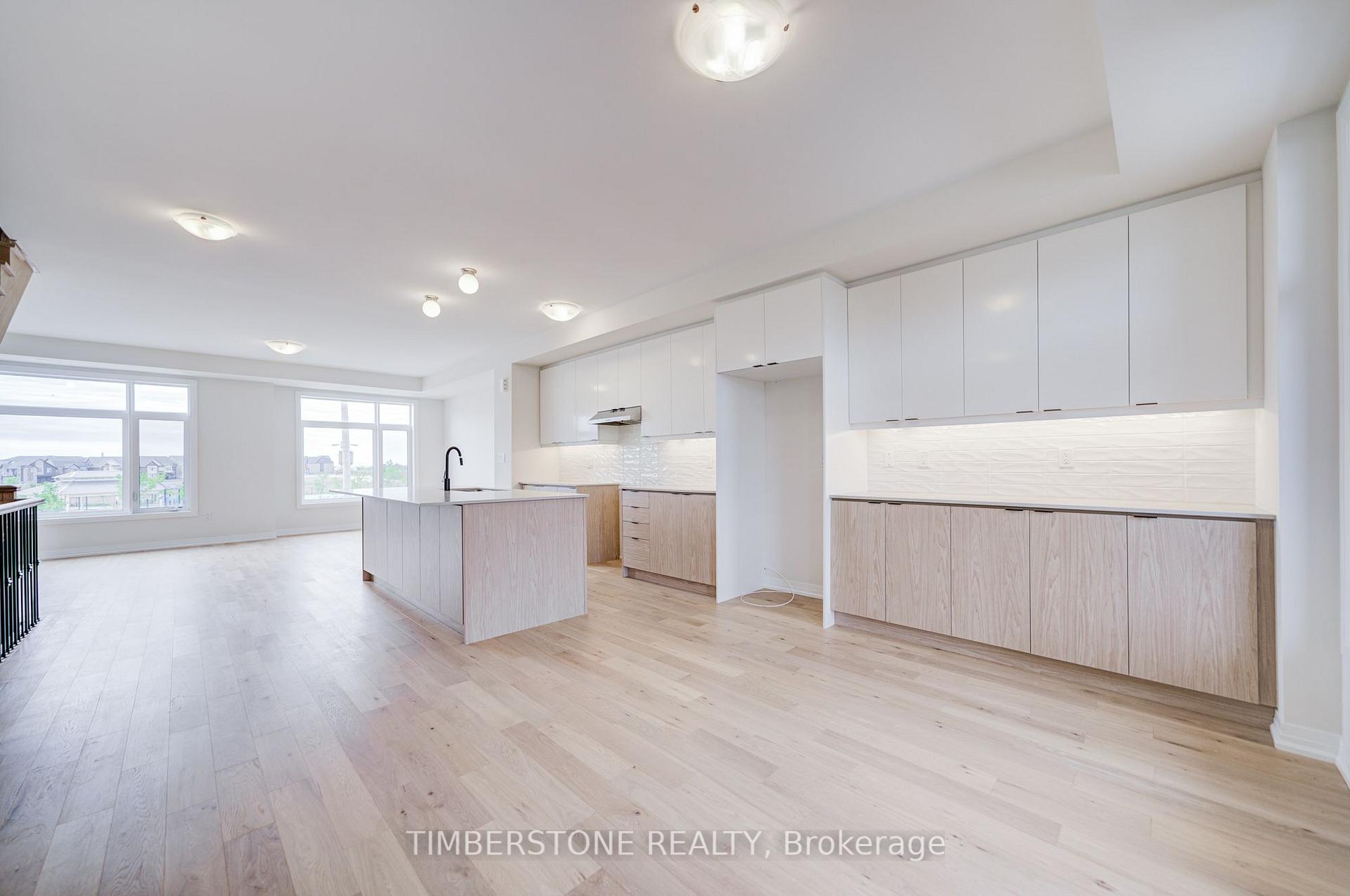 Photo 14 of 110 Arnold Circle, Brampton, Northwest Brampton — HOMEH