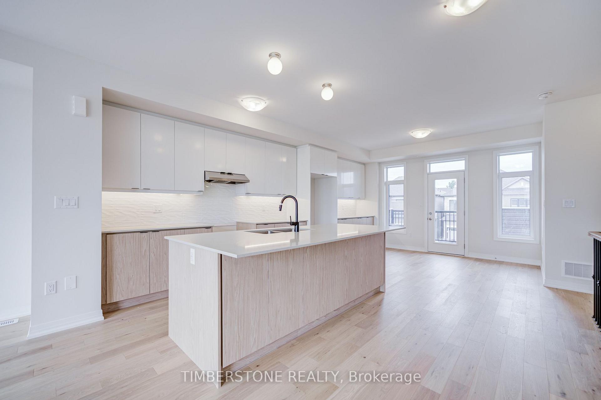 Photo 19 of 110 Arnold Circle, Brampton, Northwest Brampton — HOMEH
