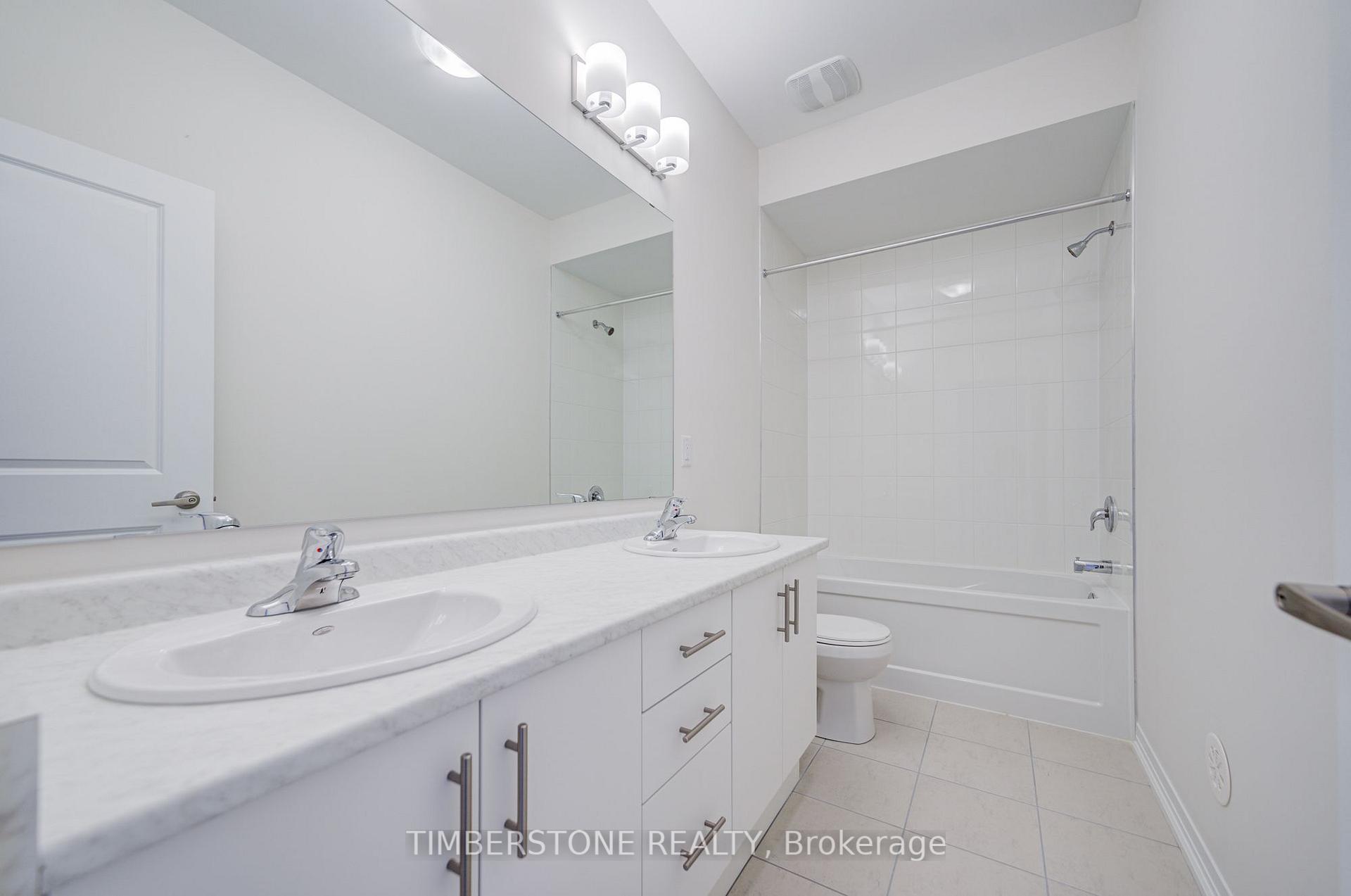 Photo 37 of 110 Arnold Circle, Brampton, Northwest Brampton — HOMEH
