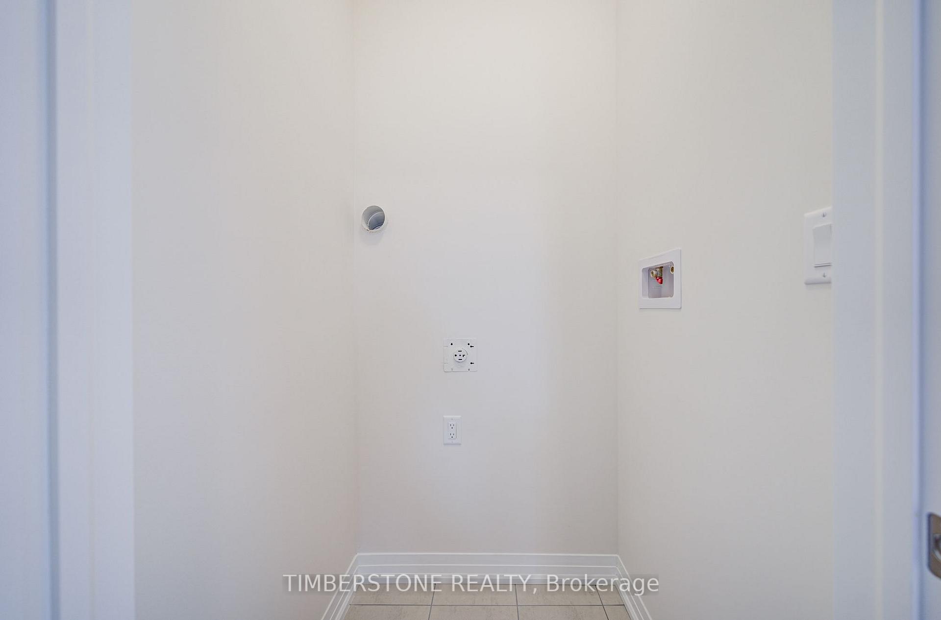 Photo 38 of 110 Arnold Circle, Brampton, Northwest Brampton — HOMEH