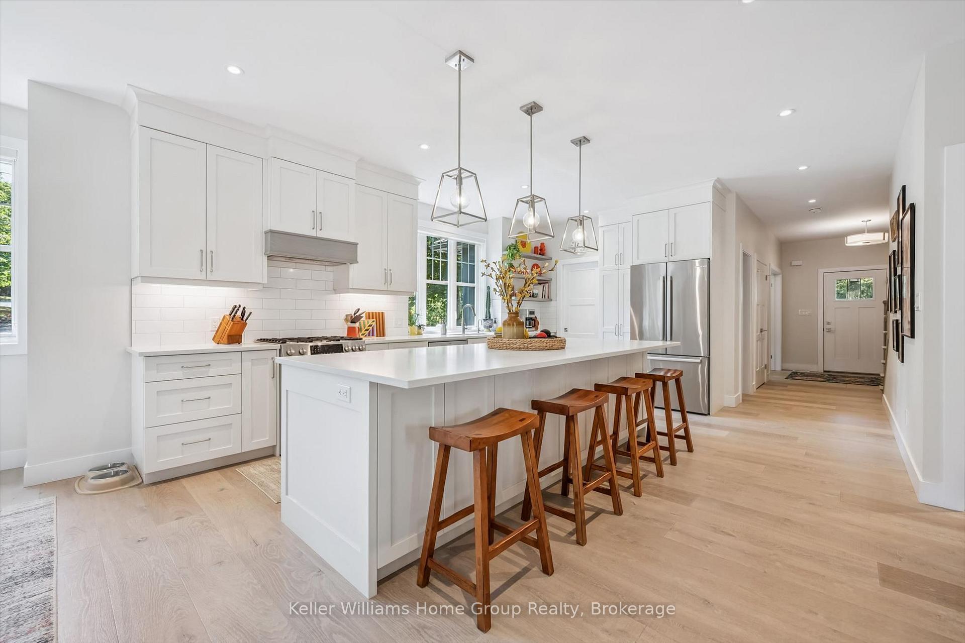 Photo 13 of 24 Forest Hill Drive, Guelph, Dovercliffe Park/Old University — HOMEH