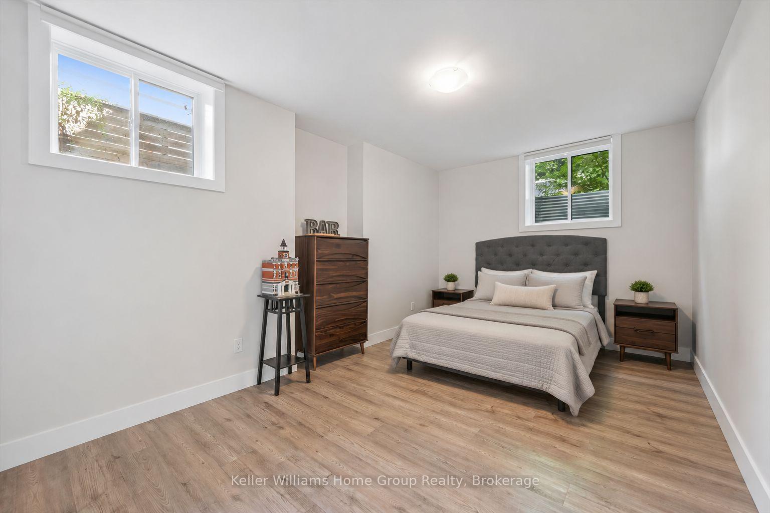 Photo 32 of 24 Forest Hill Drive, Guelph, Dovercliffe Park/Old University — HOMEH